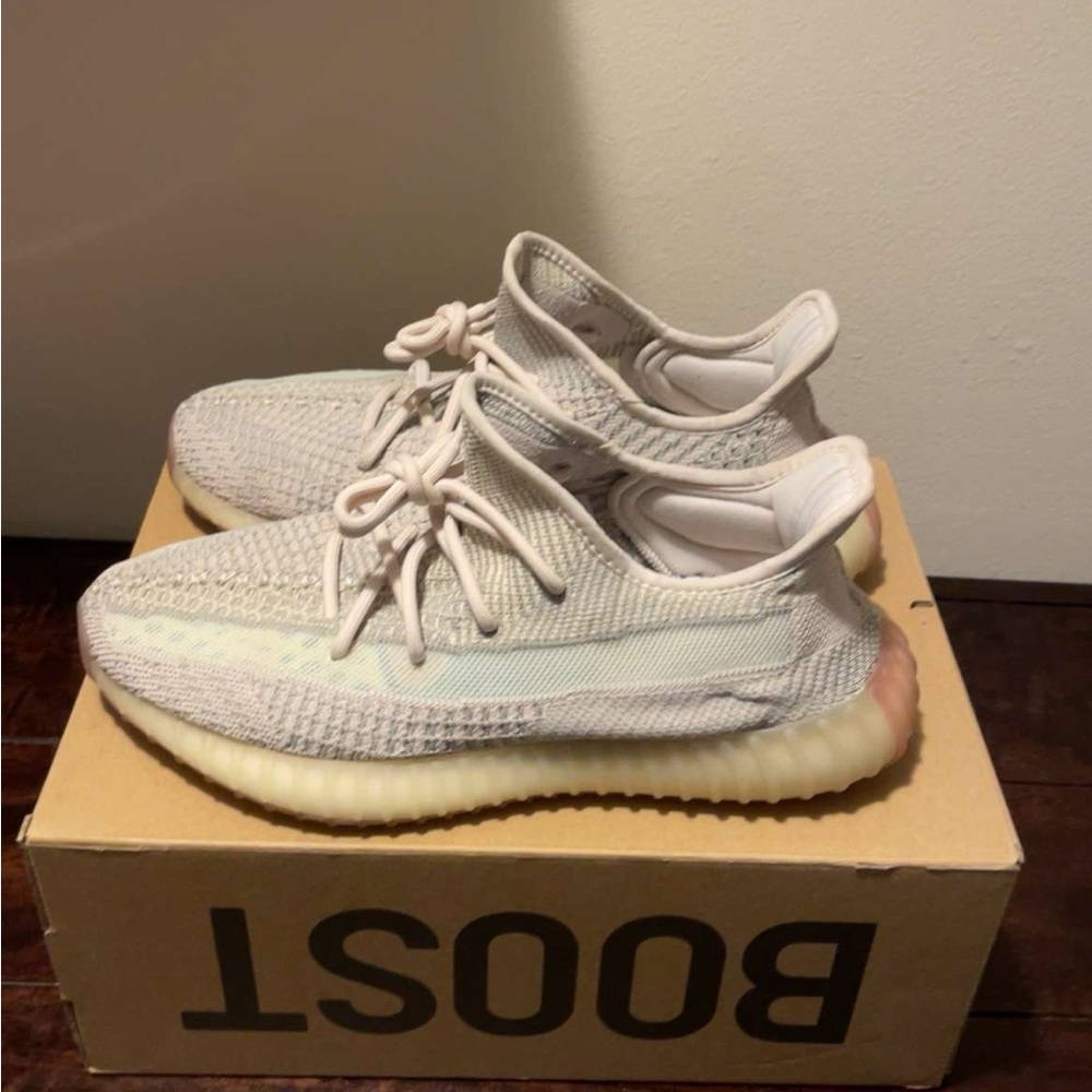Yeezy 350 Citrin
